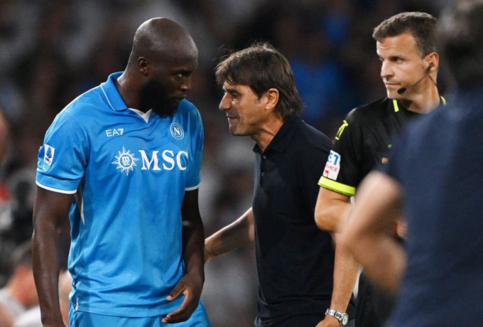 Κόντε: «Δεν μιλάω με τον Λουκάκου, είμαι απογοητευμένος μαζί του»