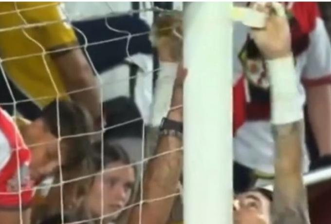 Ράγιο Βαγιεκάνο: Ο Καρδένας «μπάλωσε τα δίχτυα του με… μονωτική ταινία!