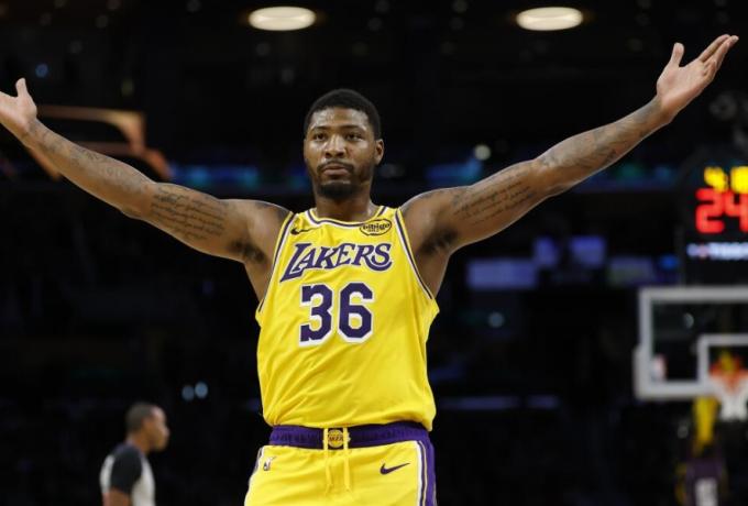 Λέικερς: Επιστρέφει στην αγωνιστική δράση ο Σμάρτ