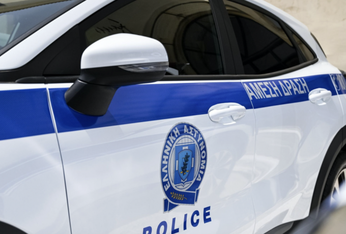 Θεσσαλονίκη: Παιδί 4,5 χρονών βρέθηκε μόνο του στον δρόμο – Συνελήφθησαν οι γονείς