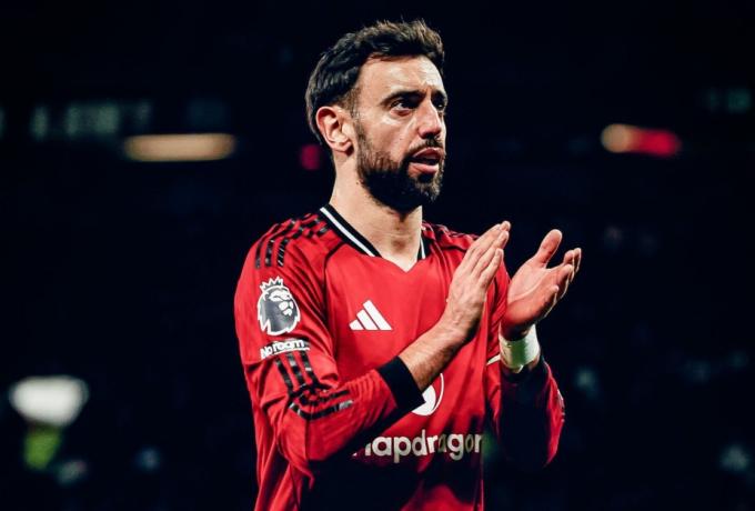 Κορυφαίος ποδοσφαιριστής της σεζόν στην Premier League ο Μπρούνο Φερνάντες
