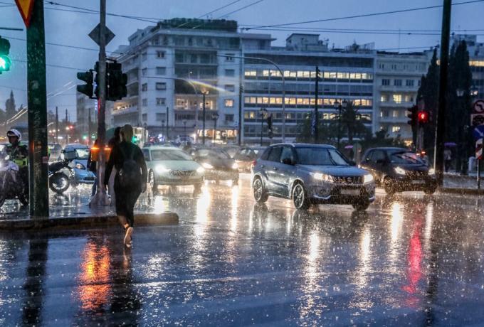 Καιρός σήμερα: Βροχές και καταιγίδες σε πολλές περιοχές της χώρας