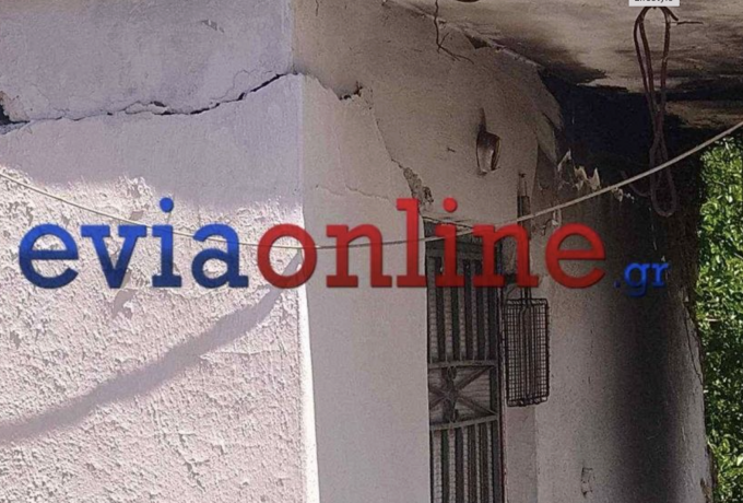 Σεισμοί στην Εύβοια: Απεγκλωβισμός ηλικιωμένων γυναικών από σπίτια στη Λίμνη Σεισμοί στην Εύβοια: Απεγκλωβισμός ηλικιωμένων γυναικών από σπίτια στη Λίμνη