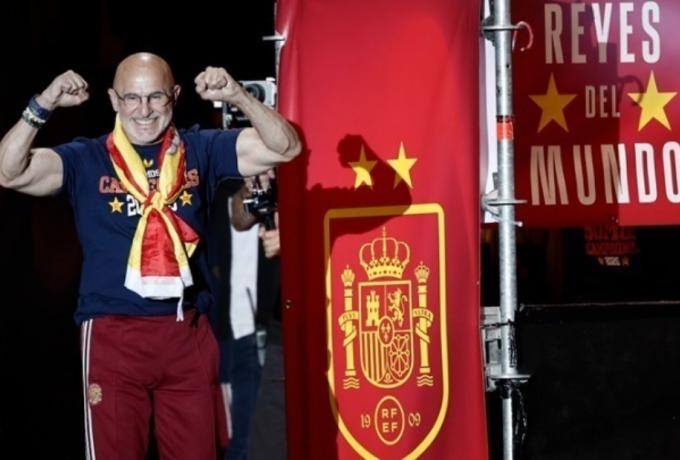 Ντε Λα Φουέντε: «Απαράδεκτα όσα έκαναν οι Αργεντινοί μετά τον τελικό»