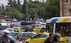 Κίνηση: Στο «κόκκινο» ο Κηφισός - Καθυστερήσεις και στην Αττική οδό