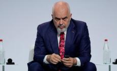 Σκληραίνει τη στάση του ο Ράμα: Βάζει πρόστιμο έως 5.000 ευρώ σε όποιον διαδηλώνει