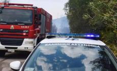 Πυρκαγιά σε στέγη κτηρίου στην Αρτέμιδα Αττικής - Μεγάλη κινητοποίηση της Πυροσβεστικής