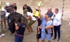 Το άλογο του Νίκολα Γιόκιτς κέρδισε τον κορυφαίο ιπποδρομιακό αγώνα στη Σερβία (vid)