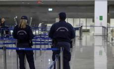 Συνελήφθη στο «Ελευθέριος Βενιζέλος» 71χρονος με ερυθρά αγγελία του Περού για βιασμό ανηλίκου
