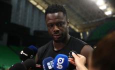 Ανακοίνωση Ολυμπιακού για Φαλ: «Φωτογραφική εγκύκλιος για να πάρει διαβατήριο, να μην υπάρχουν σκιές»