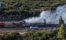 Συγκλονιστικά πλάνα drone από το θανατηφόρο τροχαίο με τη σύγκρουση φορτηγών στο Μαρτίνο