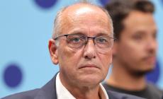 Το μπάσκετ το απεχθάνεται και τον απεχθάνεται, τα συμφέροντα τον κρατούν