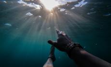 Χαλκιδική: Χωρίς τις αισθήσεις του ανασύρθηκε 56χρονος Σέρβος στην παραλία Τρανή Αμμούδα