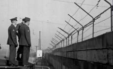 «Σαν φράχτης στρατοπέδου συγκέντρωσης»: 65 χρόνια από την ανέγερση του Τείχους του Βερολίνου
