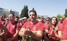 Στο Σύνταγμα οι εποχικοί πυροσβέστες - Ζητούν 12μηνη εργασία και μόνιμη λύση