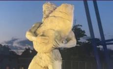Ο Παναιτωλικός αποκάλυψε το άγαλμα του Τιτόρμου και παρουσίασε τις νέες φανέλες