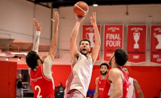 Ξεμούδιασμα με νίκη για την Αρμάνι στην πρώτη του Πίτερς