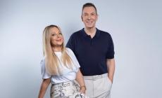 Δεν πήραν το όνομα, πήραν όμως τον καναπέ: Το Studio 3 κάνει πρεμιέρα με… γνώριμο σκηνικό