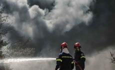 Φωτιά στο Κοκκινόχωμα Καβάλας: 4 αεροσκάφη και ένα ελικόπτερο στη μάχη με τις φλόγες – Ήχησε το 112