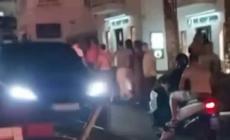 Μύκονος: Άγριο ξύλο μεταξύ τουριστών στη μέση του δρόμου