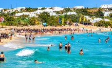 Νο1 επιλογή των ξένων και της Gen Z: Το νησί που σάρωσε το καλοκαίρι του 2026 είναι πια ο σταρ των διακοπών στην Ελλάδα
