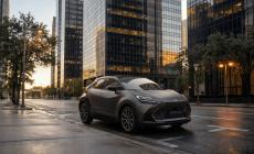 Το Toyota C-HR GR Sport γιορτάζει 10 χρόνια με νέες σχεδιαστικές πινελιές (pics)