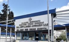 Ηλιούπολη: «Σε κρίσιμη κατάσταση στη ΜΕΘ» η διευθύντρια σχολείου που κατέρρευσε μετά την πτώση κεραυνού