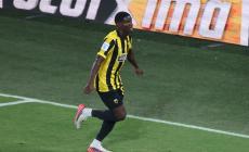 Νέο «χτύπημα» της ΑΕΚ, 5-0 ο Ζίνι (vid)