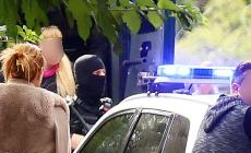 Marfin: Προθεσμία για να απολογηθούν έλαβαν οι κατηγορούμενοι - Επεισόδια έξω από τα δικαστήρια