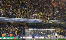 Εντυπωσιακές εικόνες: Ο κόσμος της ΑΕΚ μετέτρεψε το Στάμφορντ Μπριτζ σε... Φιλαδέλφεια! (pics)