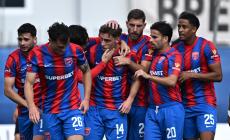 Superbet League 2: Νίκη Βόλου – Πανιώνιος και ΠΑΟΚ Β – Απόλλων Καλαμαριάς με Super Ενισχυμένες Αποδόσεις* έως 4.75!