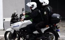 Θεσσαλονίκη: Πάνοπλοι αστυνομικοί συνέλαβαν Σέρβο εκτελεστή σε καφέ στη Μεγάλου Αλεξάνδρου πριν από συμβόλαιο θανάτου