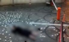 Σοκαριστικό βίντεο από την Κωνσταντινούπολη: Η στιγμή που 14χρονος πατά σε λακκούβα με νερό και πεθαίνει από ηλεκτροπληξία