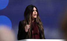Τα καλά και συμφέροντα: Η Γκιλφόιλ επιστρέφει στην παλιά καριέρα και αν θες ομιλία, δίνεις 100.000 ευρώ