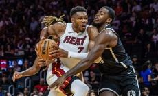 Άγγιξε το triple-double ο Γιάννης στην επικράτηση των Χιτ απέναντι στους Νετς (vid)