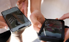 Βουλή: Κατατέθηκε το νομοσχέδιο για τα social media – Ποιους αφορά η απαγόρευση