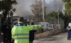 Πύρινος εφιάλτης στο Αιγάλεω: Στις φλόγες δύο βιοτεχνίες, εκκένωση σε ακτίνα 400 μέτρων