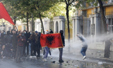 Αλβανία: Τεταμένη για έκτη ημέρα η κατάσταση στα Τίρανα - Συνεχίζονται οι διαδηλώσεις