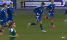 Άψογη κεφαλιά από τον Μύθου και 0-1 η Ελλάδα (vid)