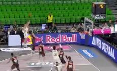 Το buzzer-beater τρίποντο του Μωραΐτη στο τέλος της πρώτης περιόδου (vid)