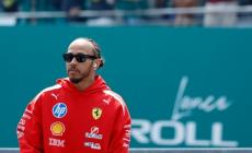 Formula 1: Ο Χάμιλτον αγνόησε τη στρατηγική της Ferrari στη Σιγκαπούρη – Τι είπε o διευθυντής της Scuderia