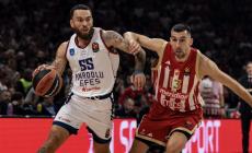Χειρουργήθηκε ο Τζέιμς: Μένει εκτός για 7-9 μήνες