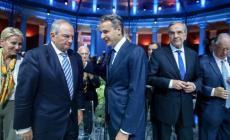Εκτός από Σαμαρά – Καραμανλή: Η τρίτη πολύ ηχηρή γαλάζια απουσία από τα γενέθλια της ΝΔ