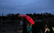 Καιρός σήμερα: Στους 26 βαθμούς η θερμοκρασία στην Αττική – Τοπικές βροχές και καταιγίδες στο Ιόνιο
