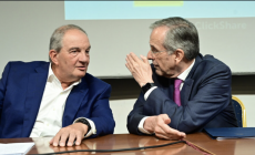 Ρήξη ανάμεσα σε Σαμαρά και Καραμανλή: Ο λόγος που οδηγεί στην απόσταση