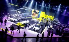 Opel STX Concept και OMG! GSE: Ο δυναμισμός των Autobahn στο Σαλόνι Αυτοκινήτου του Παρισιού (pic+vid)