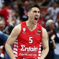 Γιαννούλης Λαρεντζάκης